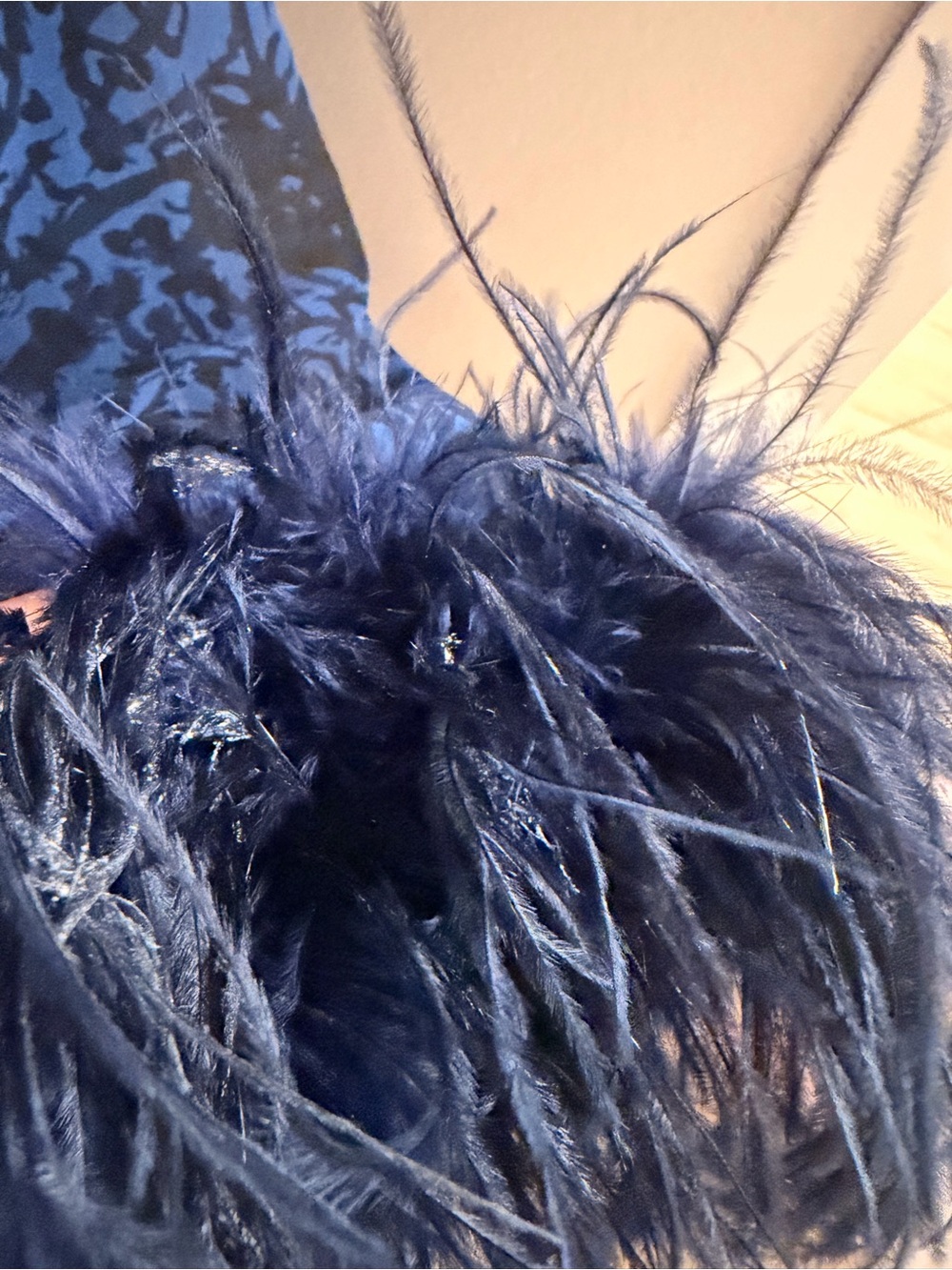 Rare Victoria’s Secret Gold Label Blue Ostrich Feather Robe Medium Vintage Glam - Picture 3 of 5